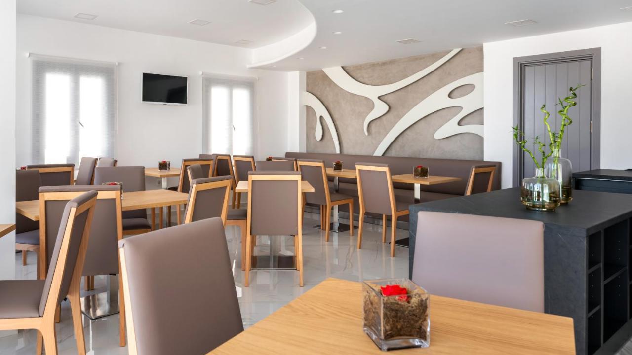 Deluxe Hotel Santorini ثيرا المظهر الخارجي الصورة