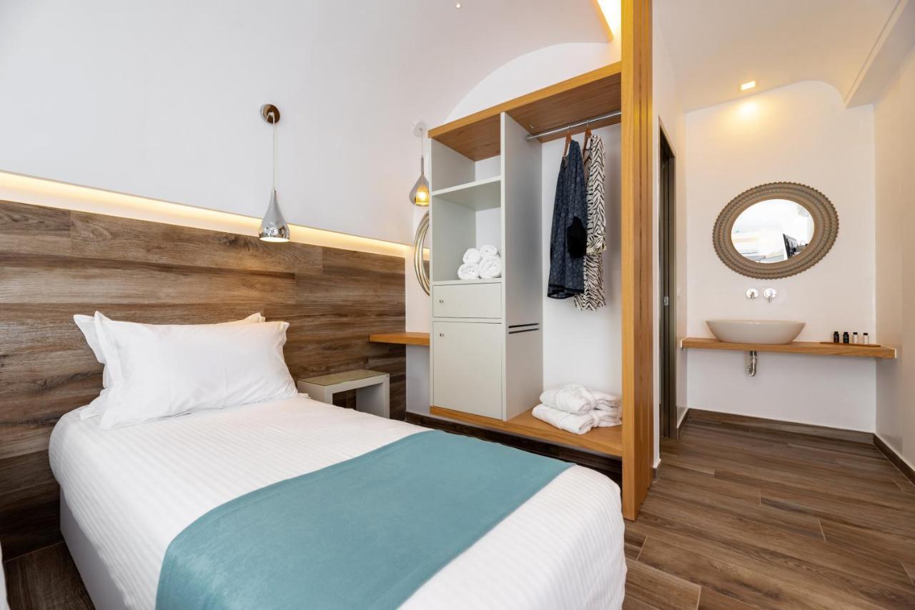 Deluxe Hotel Santorini ثيرا المظهر الخارجي الصورة