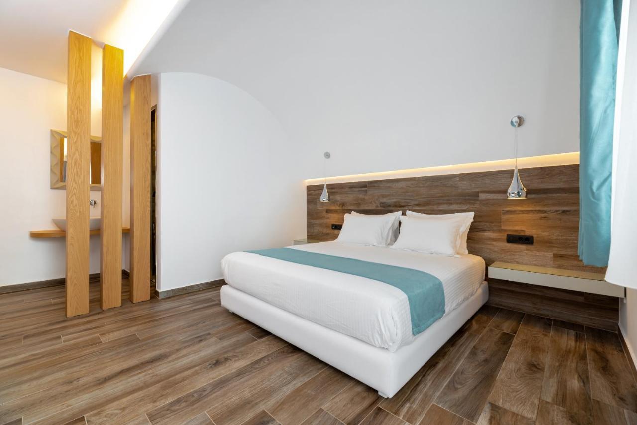 Deluxe Hotel Santorini ثيرا المظهر الخارجي الصورة
